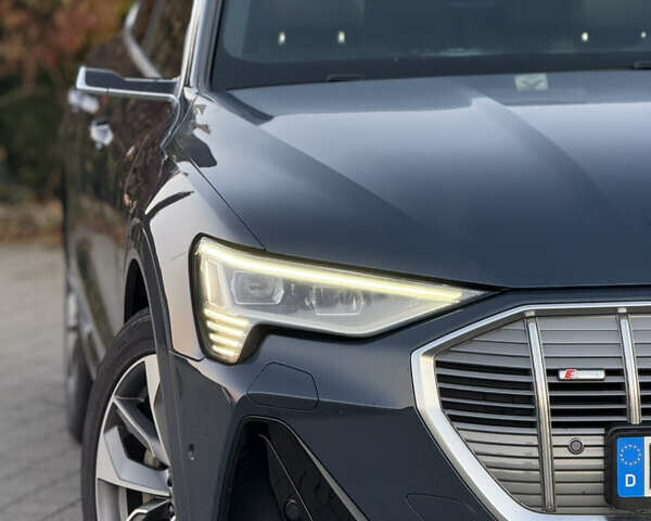 Ауді E-Tron 2021 у Львові на Automoto.ua Синій Ауді E-Tron, об'ємом двигуна 0 л та пробігом 98 тис. км за 31700 $, фото 14 на Automoto.ua