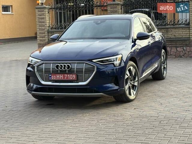 Синий Ауди E-Tron, объемом двигателя 0 л и пробегом 64 тыс. км за 32000 $, фото 6 на Automoto.ua