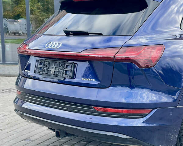 Синий Ауди E-Tron, объемом двигателя 0 л и пробегом 52 тыс. км за 36500 $, фото 11 на Automoto.ua