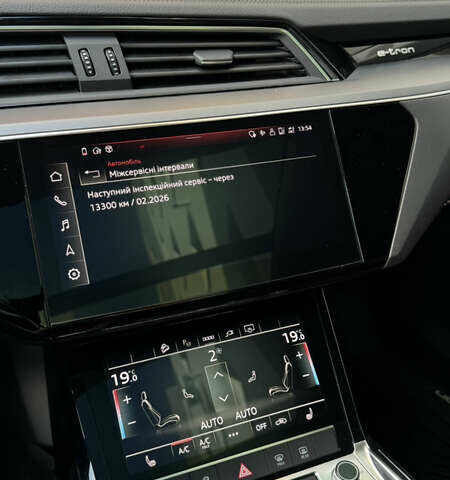 Синий Ауди E-Tron, объемом двигателя 0 л и пробегом 46 тыс. км за 34900 $, фото 49 на Automoto.ua