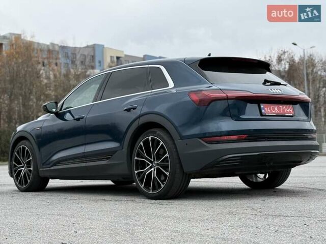 Синий Ауди E-Tron, объемом двигателя 0 л и пробегом 69 тыс. км за 33300 $, фото 8 на Automoto.ua