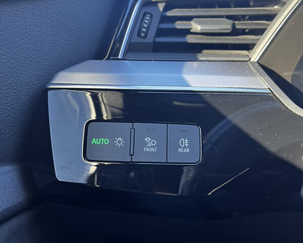 Синій Ауді E-Tron, об'ємом двигуна 0 л та пробігом 82 тис. км за 34800 $, фото 18 на Automoto.ua