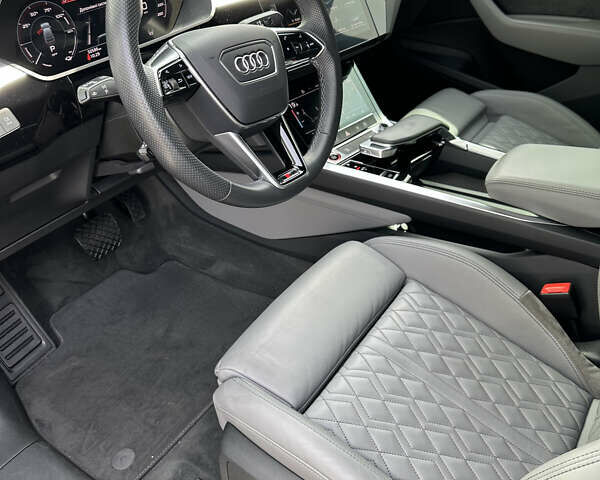 Синий Ауди E-Tron, объемом двигателя 0 л и пробегом 52 тыс. км за 47997 $, фото 16 на Automoto.ua