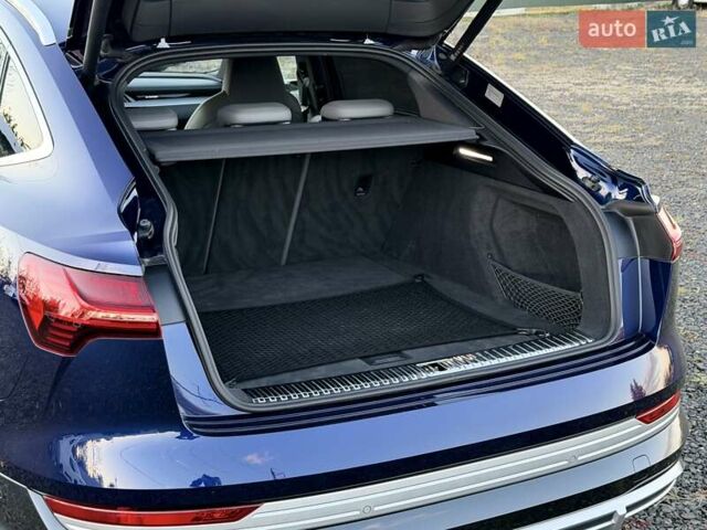 Синий Ауди E-Tron, объемом двигателя 0 л и пробегом 44 тыс. км за 46600 $, фото 14 на Automoto.ua