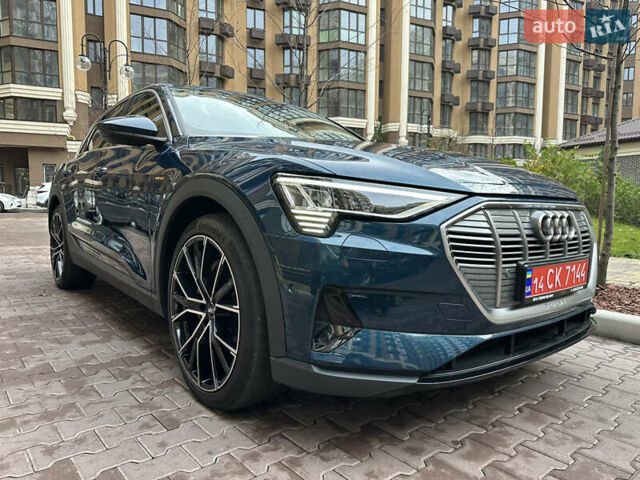 Синий Ауди E-Tron, объемом двигателя 0 л и пробегом 73 тыс. км за 34900 $, фото 2 на Automoto.ua
