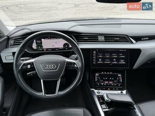 Синий Ауди E-Tron, объемом двигателя 0 л и пробегом 69 тыс. км за 32700 $, фото 36 на Automoto.ua