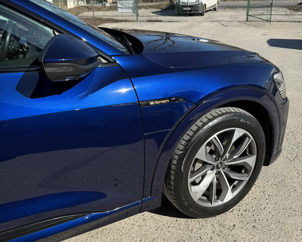 Синий Ауди E-Tron, объемом двигателя 0 л и пробегом 46 тыс. км за 35900 $, фото 28 на Automoto.ua