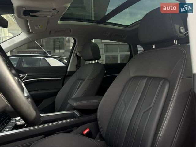 Синий Ауди E-Tron, объемом двигателя 0 л и пробегом 88 тыс. км за 36000 $, фото 13 на Automoto.ua