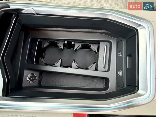 Синий Ауди E-Tron, объемом двигателя 0 л и пробегом 91 тыс. км за 38500 $, фото 48 на Automoto.ua