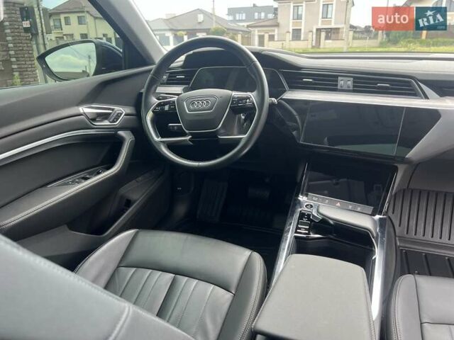 Синій Ауді E-Tron, об'ємом двигуна 0 л та пробігом 46 тис. км за 29900 $, фото 38 на Automoto.ua