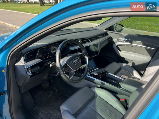 Синий Ауди E-Tron, объемом двигателя 0 л и пробегом 55 тыс. км за 54000 $, фото 8 на Automoto.ua