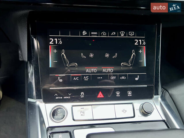 Синий Ауди E-Tron, объемом двигателя 0 л и пробегом 94 тыс. км за 34900 $, фото 21 на Automoto.ua