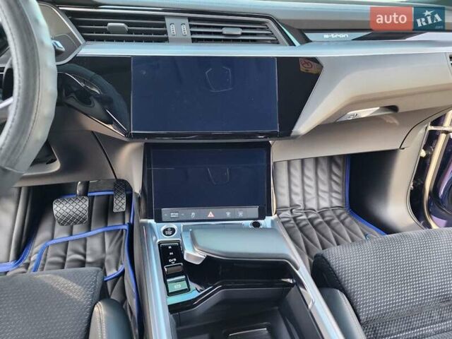 Синий Ауди E-Tron, объемом двигателя 0 л и пробегом 69 тыс. км за 38000 $, фото 43 на Automoto.ua
