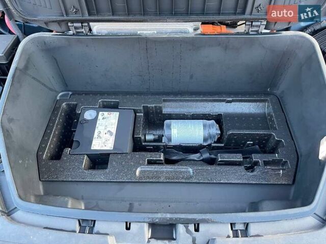 Синий Ауди E-Tron, объемом двигателя 0 л и пробегом 69 тыс. км за 31000 $, фото 20 на Automoto.ua