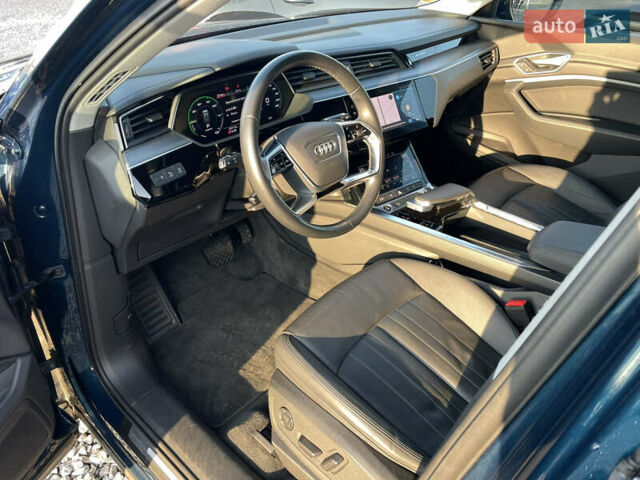 Синий Ауди E-Tron, объемом двигателя 0 л и пробегом 59 тыс. км за 34500 $, фото 25 на Automoto.ua