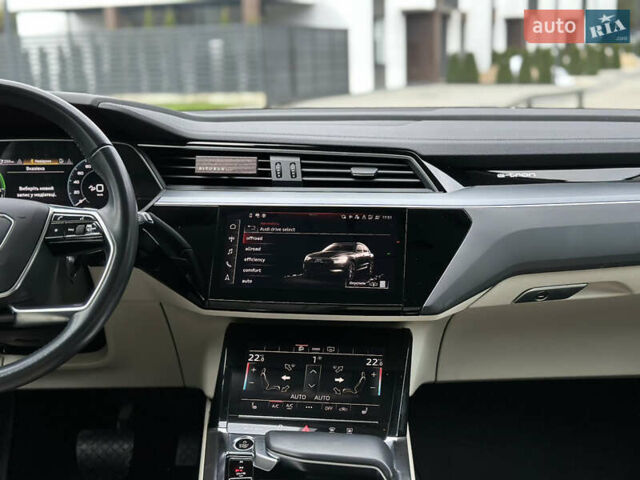 Синій Ауді E-Tron, об'ємом двигуна 0 л та пробігом 75 тис. км за 35900 $, фото 28 на Automoto.ua