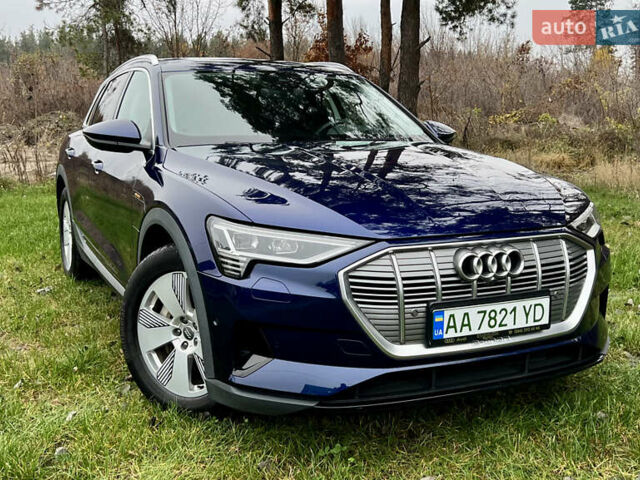 Синий Ауди E-Tron, объемом двигателя 0 л и пробегом 94 тыс. км за 34900 $, фото 2 на Automoto.ua