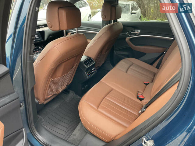 Синій Ауді E-Tron, об'ємом двигуна 0 л та пробігом 73 тис. км за 31000 $, фото 5 на Automoto.ua