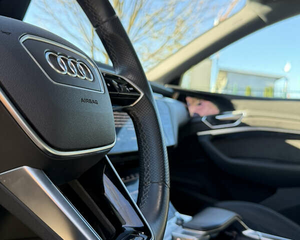 Синій Ауді E-Tron, об'ємом двигуна 0 л та пробігом 98 тис. км за 31700 $, фото 13 на Automoto.ua