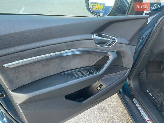 Синий Ауди E-Tron, объемом двигателя 0 л и пробегом 69 тыс. км за 31000 $, фото 9 на Automoto.ua