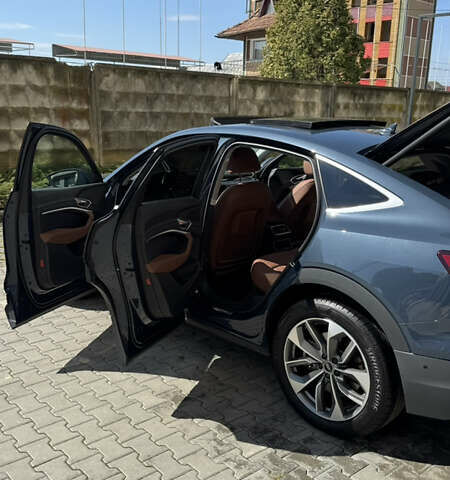 Синий Ауди E-Tron, объемом двигателя 0 л и пробегом 46 тыс. км за 34900 $, фото 8 на Automoto.ua