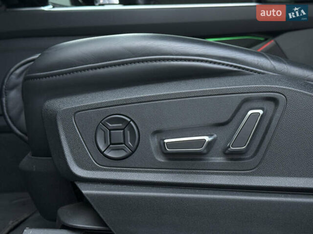 Ауді E-Tron 2021 у Львові на Automoto.ua Синій Ауді E-Tron, об'ємом двигуна 0 л та пробігом 73 тис. км за 38520 $, фото 28 на Automoto.ua