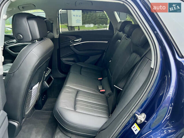 Синий Ауди E-Tron, объемом двигателя 0 л и пробегом 94 тыс. км за 34900 $, фото 13 на Automoto.ua