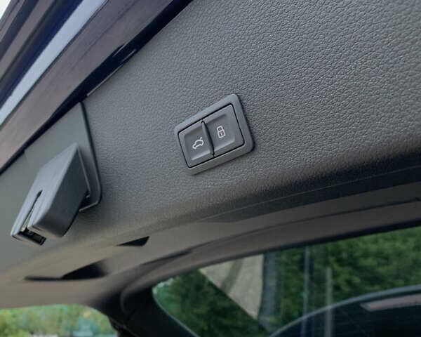 Синий Ауди E-Tron, объемом двигателя 0 л и пробегом 54 тыс. км за 32800 $, фото 15 на Automoto.ua