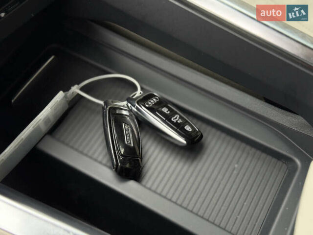 Синій Ауді E-Tron, об'ємом двигуна 0 л та пробігом 140 тис. км за 31000 $, фото 23 на Automoto.ua