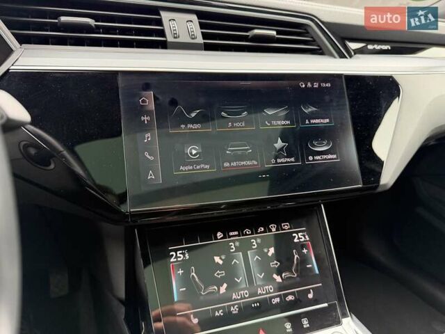 Синий Ауди E-Tron, объемом двигателя 0 л и пробегом 71 тыс. км за 38900 $, фото 34 на Automoto.ua