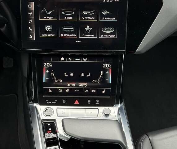 Синий Ауди E-Tron, объемом двигателя 0 л и пробегом 69 тыс. км за 32700 $, фото 39 на Automoto.ua