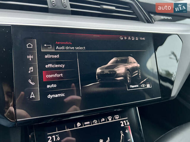 Синий Ауди E-Tron, объемом двигателя 0 л и пробегом 94 тыс. км за 34900 $, фото 36 на Automoto.ua