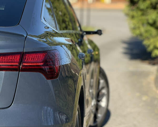 Синій Ауді E-Tron, об'ємом двигуна 0 л та пробігом 98 тис. км за 31700 $, фото 5 на Automoto.ua