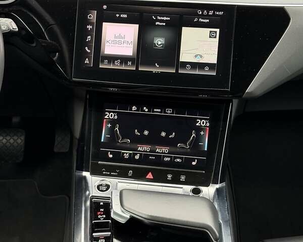 Синий Ауди E-Tron, объемом двигателя 0 л и пробегом 69 тыс. км за 33300 $, фото 40 на Automoto.ua