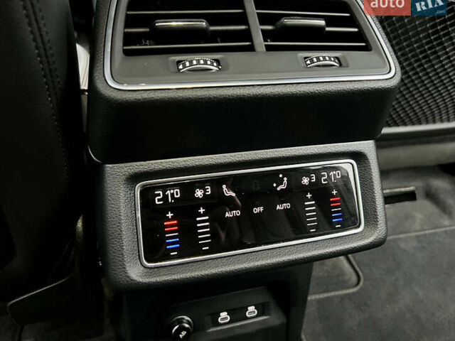 Синий Ауди E-Tron, объемом двигателя 0 л и пробегом 94 тыс. км за 34900 $, фото 16 на Automoto.ua