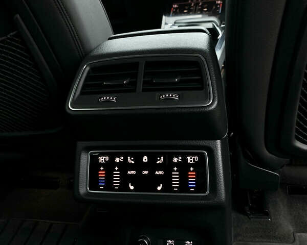 Синий Ауди E-Tron, объемом двигателя 0 л и пробегом 54 тыс. км за 32800 $, фото 25 на Automoto.ua