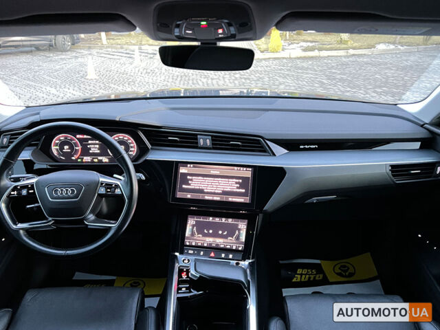 Синий Ауди E-Tron, объемом двигателя 71 л и пробегом 50 тыс. км за 34500 $, фото 12 на Automoto.ua