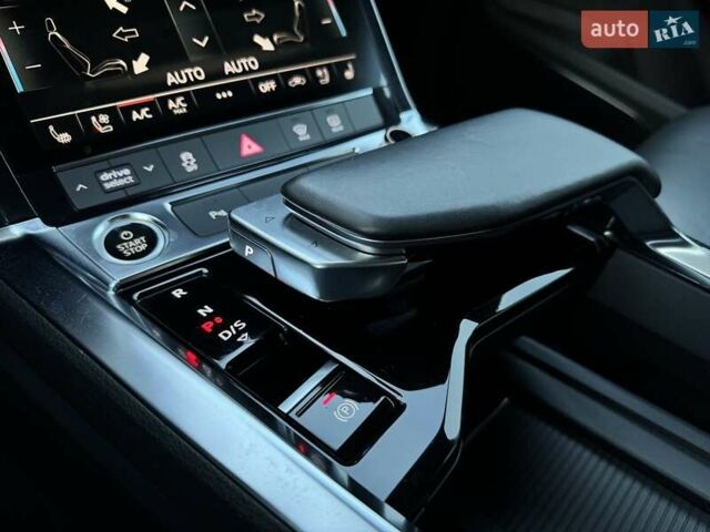 Синий Ауди E-Tron, объемом двигателя 0 л и пробегом 52 тыс. км за 37500 $, фото 86 на Automoto.ua