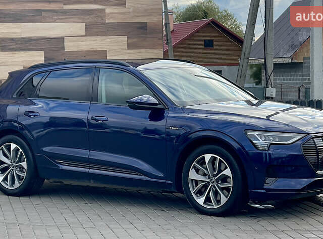 Синий Ауди E-Tron, объемом двигателя 0 л и пробегом 52 тыс. км за 36500 $, фото 5 на Automoto.ua