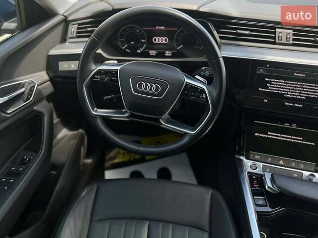 Синій Ауді E-Tron, об'ємом двигуна 0 л та пробігом 45 тис. км за 33900 $, фото 17 на Automoto.ua