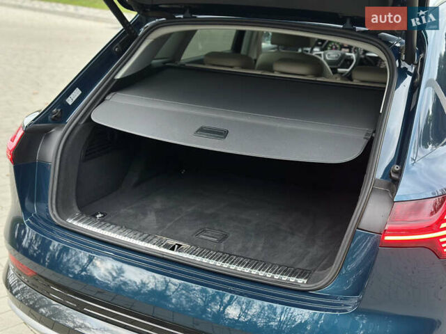 Синій Ауді E-Tron, об'ємом двигуна 0 л та пробігом 75 тис. км за 35900 $, фото 80 на Automoto.ua