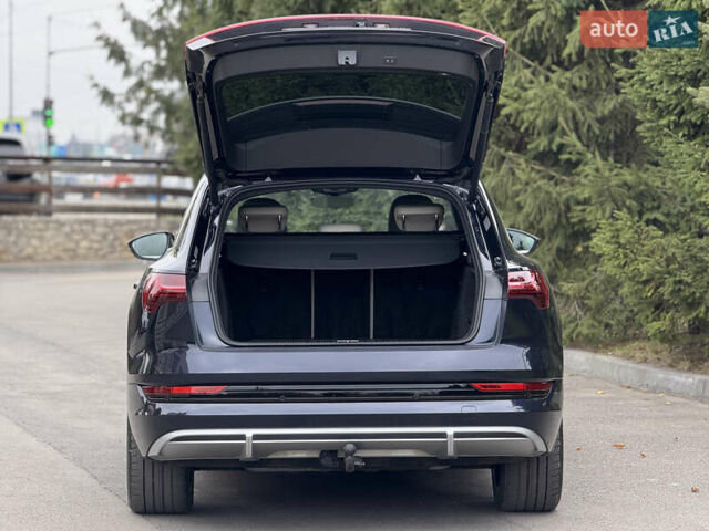 Ауди E-Tron 2021 в Тернополе на Automoto.ua Синий Ауди E-Tron, объемом двигателя 0 л и пробегом 139 тыс. км за 31000 $, фото 33 на Automoto.ua