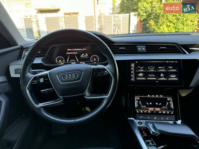 Синій Ауді E-Tron, об'ємом двигуна 0 л та пробігом 58 тис. км за 31500 $, фото 18 на Automoto.ua
