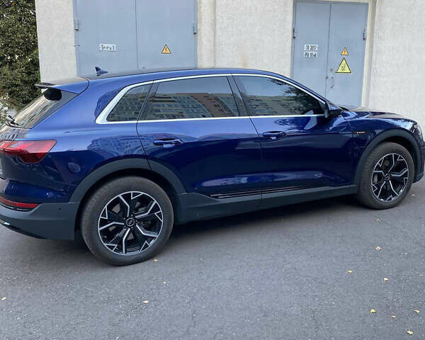 Синий Ауди E-Tron, объемом двигателя 0 л и пробегом 38 тыс. км за 30000 $, фото 2 на Automoto.ua