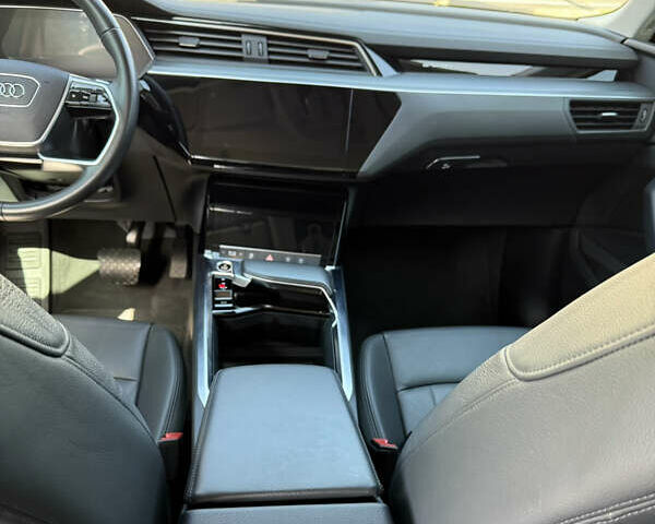 Синій Ауді E-Tron, об'ємом двигуна 0 л та пробігом 47 тис. км за 33000 $, фото 20 на Automoto.ua