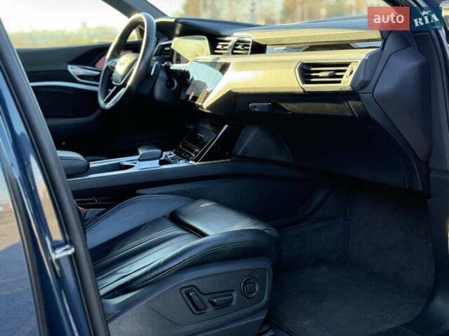 Синий Ауди E-Tron, объемом двигателя 0 л и пробегом 98 тыс. км за 30990 $, фото 37 на Automoto.ua