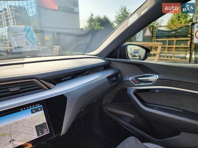 Синий Ауди E-Tron, объемом двигателя 0 л и пробегом 69 тыс. км за 38000 $, фото 138 на Automoto.ua