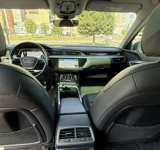 Синій Ауді E-Tron, об'ємом двигуна 0 л та пробігом 47 тис. км за 33000 $, фото 12 на Automoto.ua