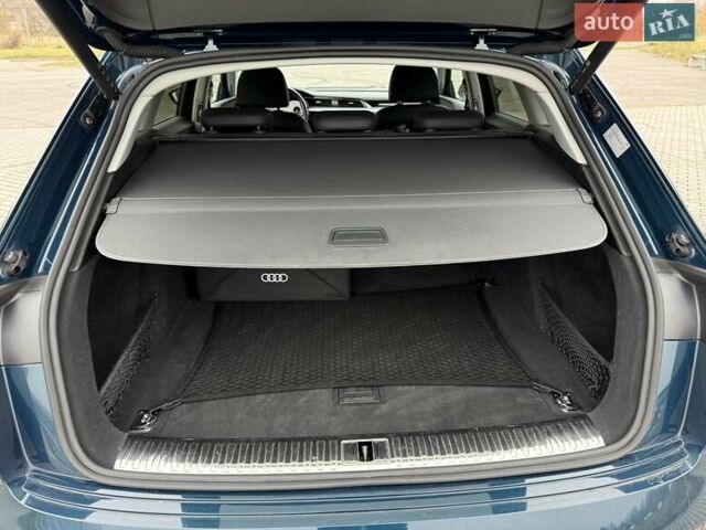 Синий Ауди E-Tron, объемом двигателя 0 л и пробегом 69 тыс. км за 33300 $, фото 46 на Automoto.ua