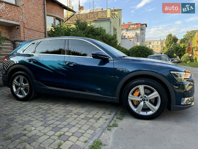 Синій Ауді E-Tron, об'ємом двигуна 0 л та пробігом 58 тис. км за 31500 $, фото 3 на Automoto.ua